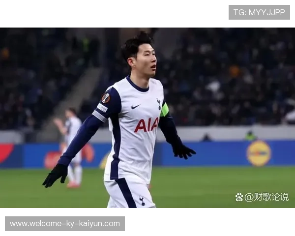 孙兴慜连续无球跑位带开空间，热刺锋线火力点更丰富